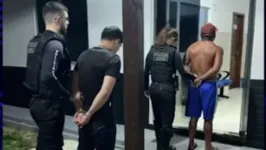 Os criminosos foram apresentados na delegacia de Polícia Civil.