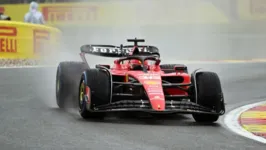 Leclerc larga da frente pela segunda vez na temporada
