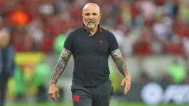 O Flamengo demitiu o argentino Jorge Sampaoli após uma série de maus resultados, culminando na derrota para o São Paulo na final da Copa do Brasil 2023, no último domingo