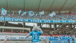 Torcida bicolor em mais um dia de festas no Mangueirão