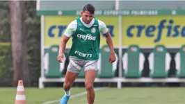 Atacante Rony, do Palmeiras