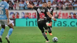 Francês mostrou qualidade e melhorou o time do Vasco