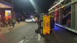Viatura do Detran capotou após colisão na BR-316.