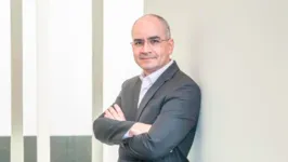 O médico ortopedista, João Alberto Maradei, explica que o transplante musculoesquelético permite uma reabilitação mais abreviada.