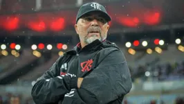 Com o cargo ameaçado no Flamengo, Sampaoli já convive com as especulações sobre um eventual substituto.