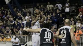 Re-Pa abre a noite do basquete no ginásio Serra Freire