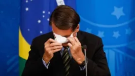 Bolsonaro infrigiu inúmeras leis sanitárias durante a pandemia da Covid-19.