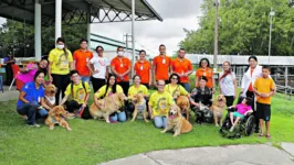 A recepção na instituição foi muito calorosa. Animais e pacientes tiveram uma manhã de interação e alegria