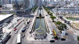 Imagem gigante de Nazaré se destaca por milhares de luzes no trecho final da avenida Visconde de Souza Franco, a Doca