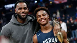 Filho de Lebron segue os passos do pai no basquete