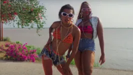 Gaby Amarantos e Leona Vingativa estão no clipe da nova versão de "Não Vou Te Deixar"