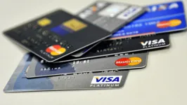 Juros rotativos dos  cartões de crédito mudam com a redução da Selic