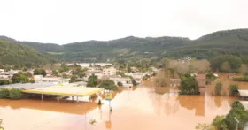 Cidade está quase totalmente submersa