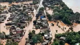 Várias cidades do Rio Grande do Sul foram destruídas após passagem de ciclone extratropical na região
