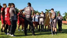 O técnico Rogério Corrêa aproveitou a semana de treinamentos para preparar o Voltaço com vistas à estreia no quadrangular da Série C.
