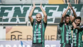 Com passagens por vários clubes brasileiros e até pelo futebol do Vietnã, Wesley estava no Maringá antes de acerto com o Paysandu.