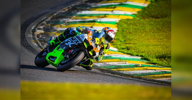 Imagem ilustrativa da notícia Laquila celebra motociclista com gratidão e paixão