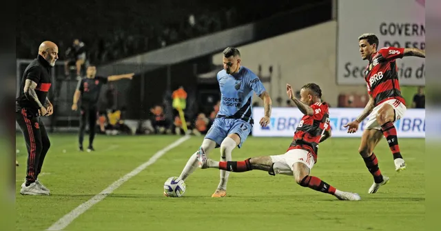 Imagem ilustrativa da notícia Athletico passeia e Flamengo chega sob pressão na final