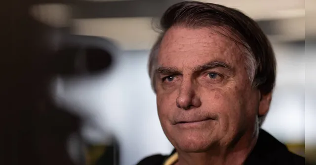 Imagem ilustrativa da notícia Emails apontam que Bolsonaro recebeu pedras preciosas