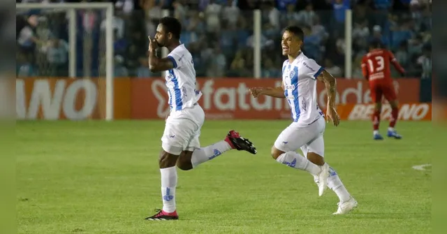 Imagem ilustrativa da notícia Vídeo! Paysandu vence em casa e entra no G8 da Série C