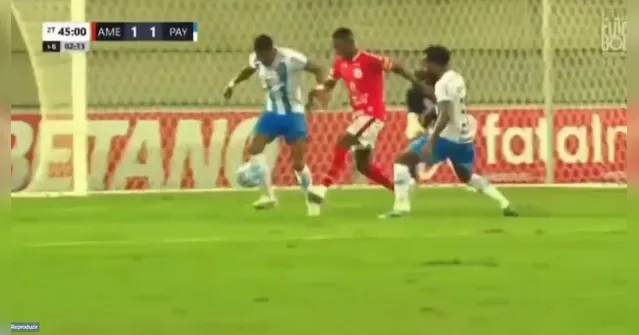 Imagem ilustrativa da notícia Juiz nega pênalti para o Paysandu e diz que foi "sem querer"