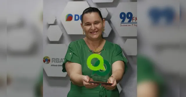 Imagem ilustrativa da notícia Vencedor da categoria Cacau recebe o Troféu Agropará