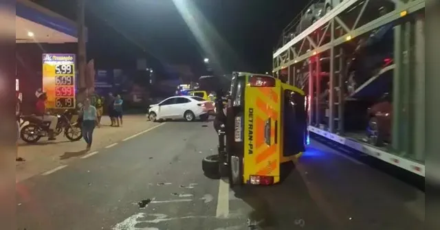 Imagem ilustrativa da notícia Viatura do Detran colide com carro e capota na BR-316