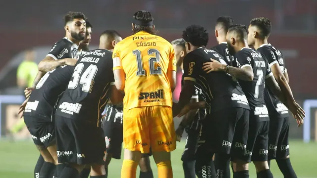 Imagem ilustrativa da notícia Trio preocupa Corinthians após eliminação no Morumbi