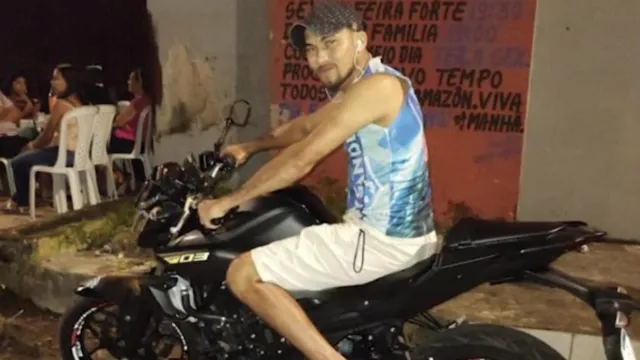 Imagem ilustrativa da notícia Vídeo: Família pede justiça por motociclista morto em Belém