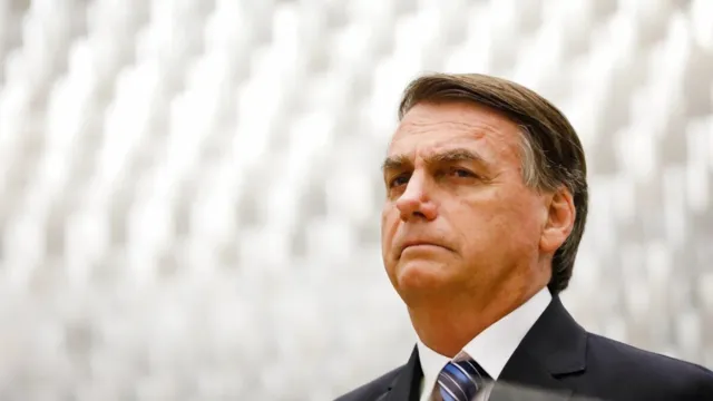Imagem ilustrativa da notícia Caso das joias: Bolsonaro completa 48 horas de silêncio