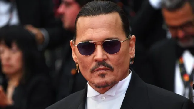 Imagem ilustrativa da notícia Johnny Depp é encontrado desacordado em hotel 