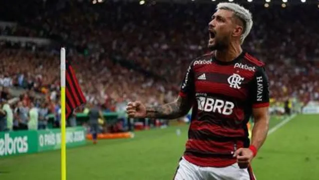 Imagem ilustrativa da notícia Flamengo vence o Grêmio e garante classificação para a final