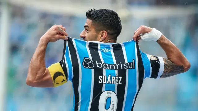 Imagem ilustrativa da notícia Suárez faz mais um, e Grêmio vence o Cuiabá pelo Brasileiro