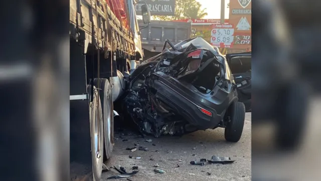 Imagem ilustrativa da notícia BR-316: Acidente com caminhões e carro deixa um ferido