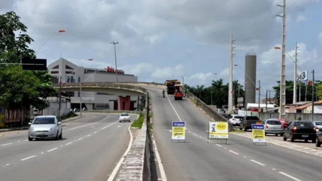 Imagem ilustrativa da notícia Semob interdita elevado em Belém para serviço de sinalização 