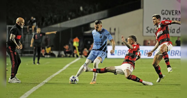 Imagem ilustrativa da notícia Athletico passeia e Flamengo chega sob pressão na final