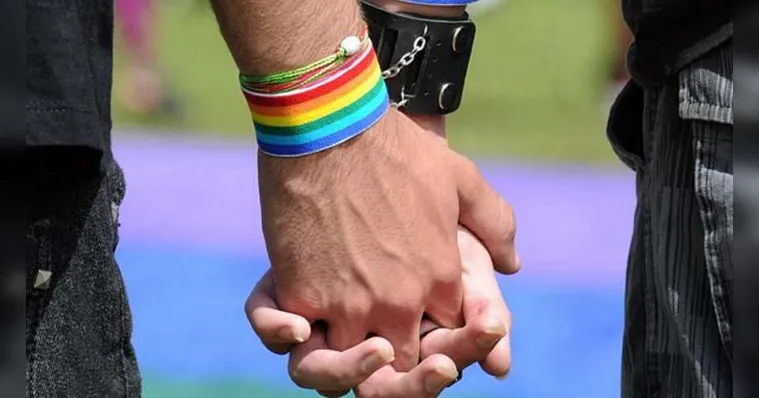 Imagem ilustrativa da notícia Homem é condenado por rejeitar aluguel para casal gay