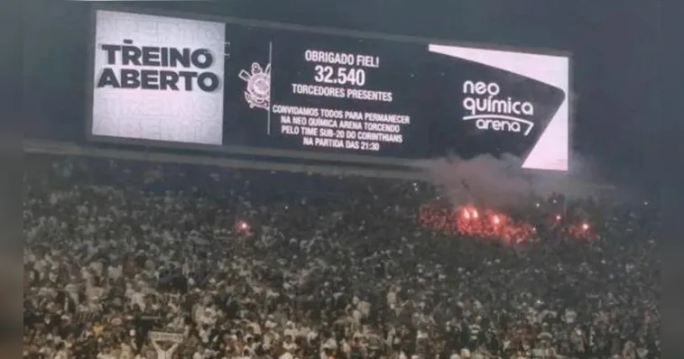 Imagem ilustrativa da notícia Treino aberto do Corinthians tem cantos homofóbicos