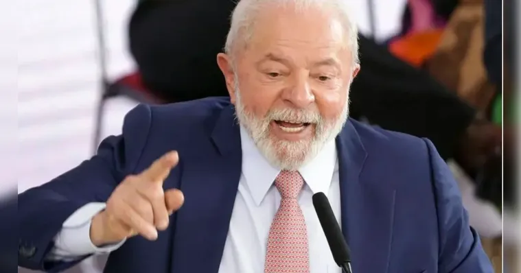 Imagem ilustrativa da notícia Lula diz que "tentaram corromper" a PRF para pobre não votar