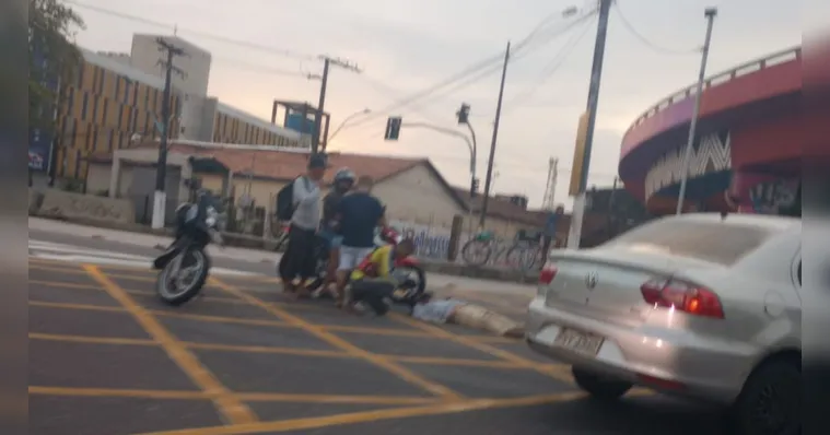 Imagem ilustrativa da notícia Acidente de moto é registrado na Avenida Almirante Barroso