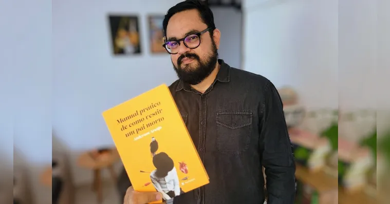 Imagem ilustrativa da notícia Anderson Araújo mostra "Manual prático" na Feira do Livro