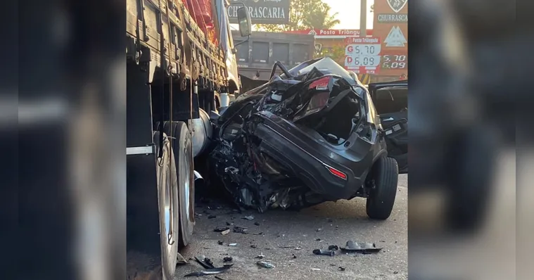 Imagem ilustrativa da notícia BR-316: Acidente com caminhões e carro deixa um ferido