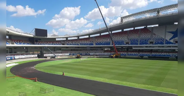 Imagem ilustrativa da notícia Mangueirão começa a receber nova pista de atletismo