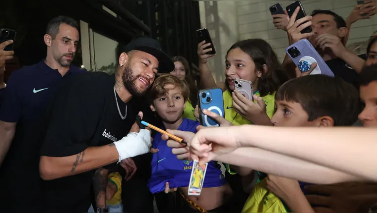 Imagem ilustrativa da notícia Neymar chega a Belém e se apresenta à Seleção Brasileira