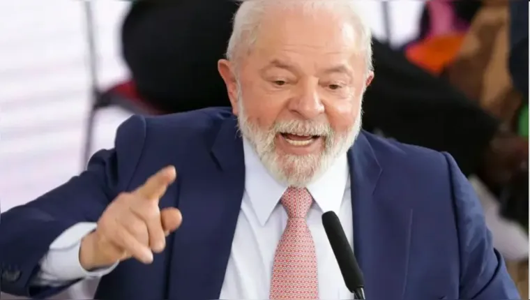 Imagem ilustrativa da notícia Lula diz que "tentaram corromper" a PRF para pobre não votar