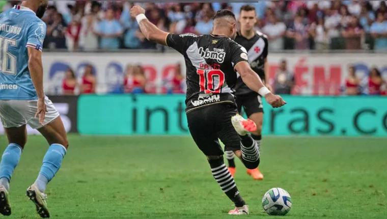Imagem ilustrativa da notícia Vasco arranca empate com Bahia em jogo de estreia de Payet