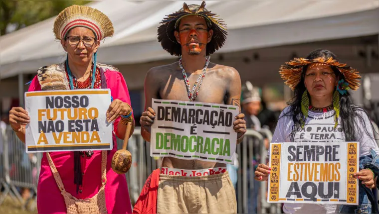 Imagem ilustrativa da notícia Indígenas fazem ato em Brasília contra marco temporal