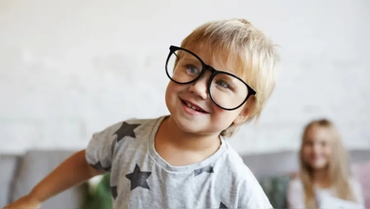Imagem ilustrativa da notícia Como saber se a criança precisa de óculos? Veja dicas