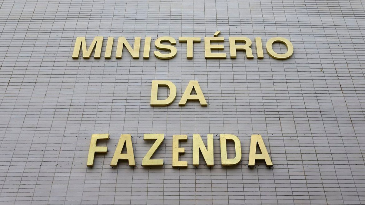 Haddad devolverá presente dado por governo saudita