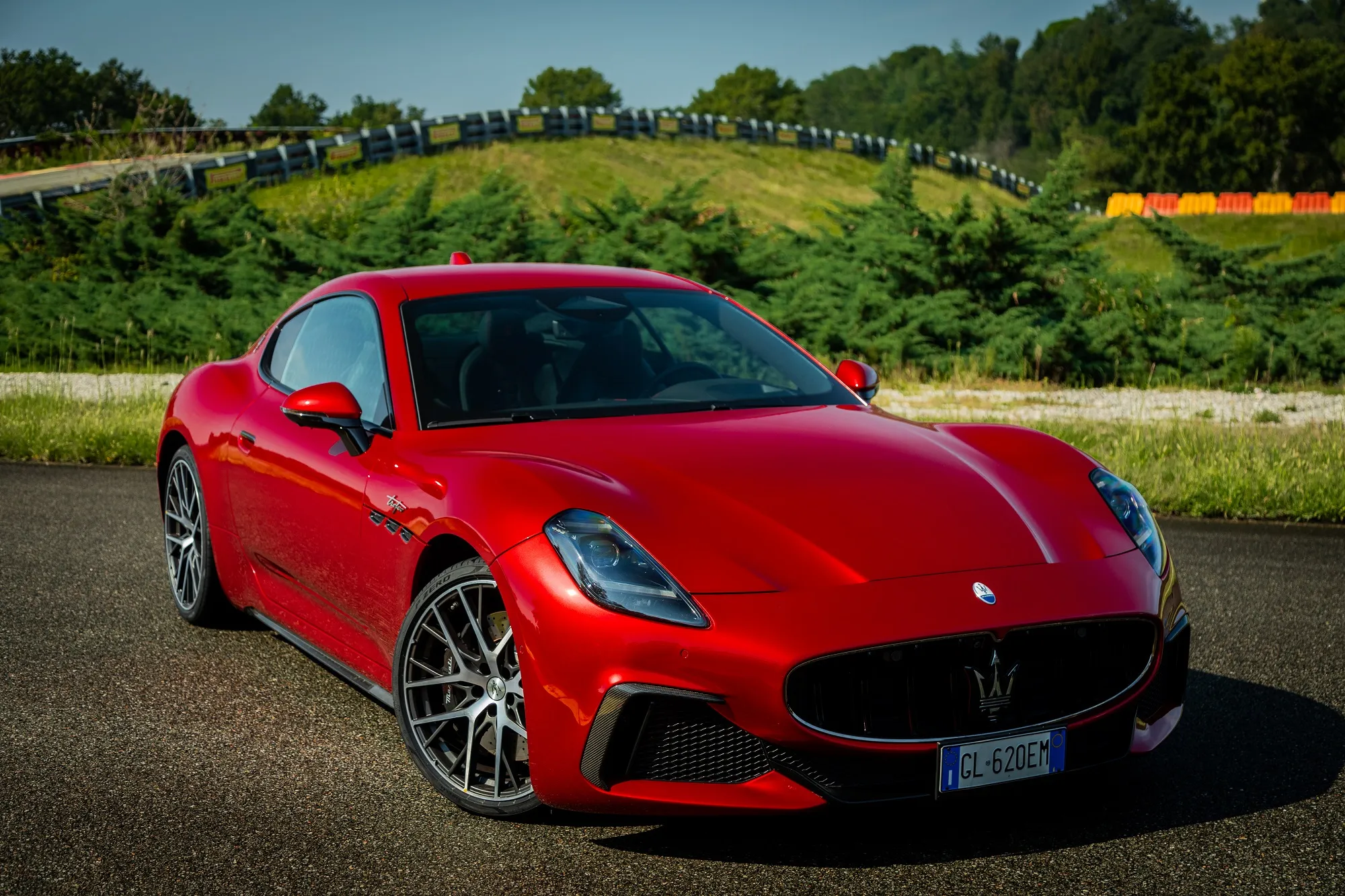 Imagem ilustrativa da notícia: Novos pneus Pirelli para os Maserati GT